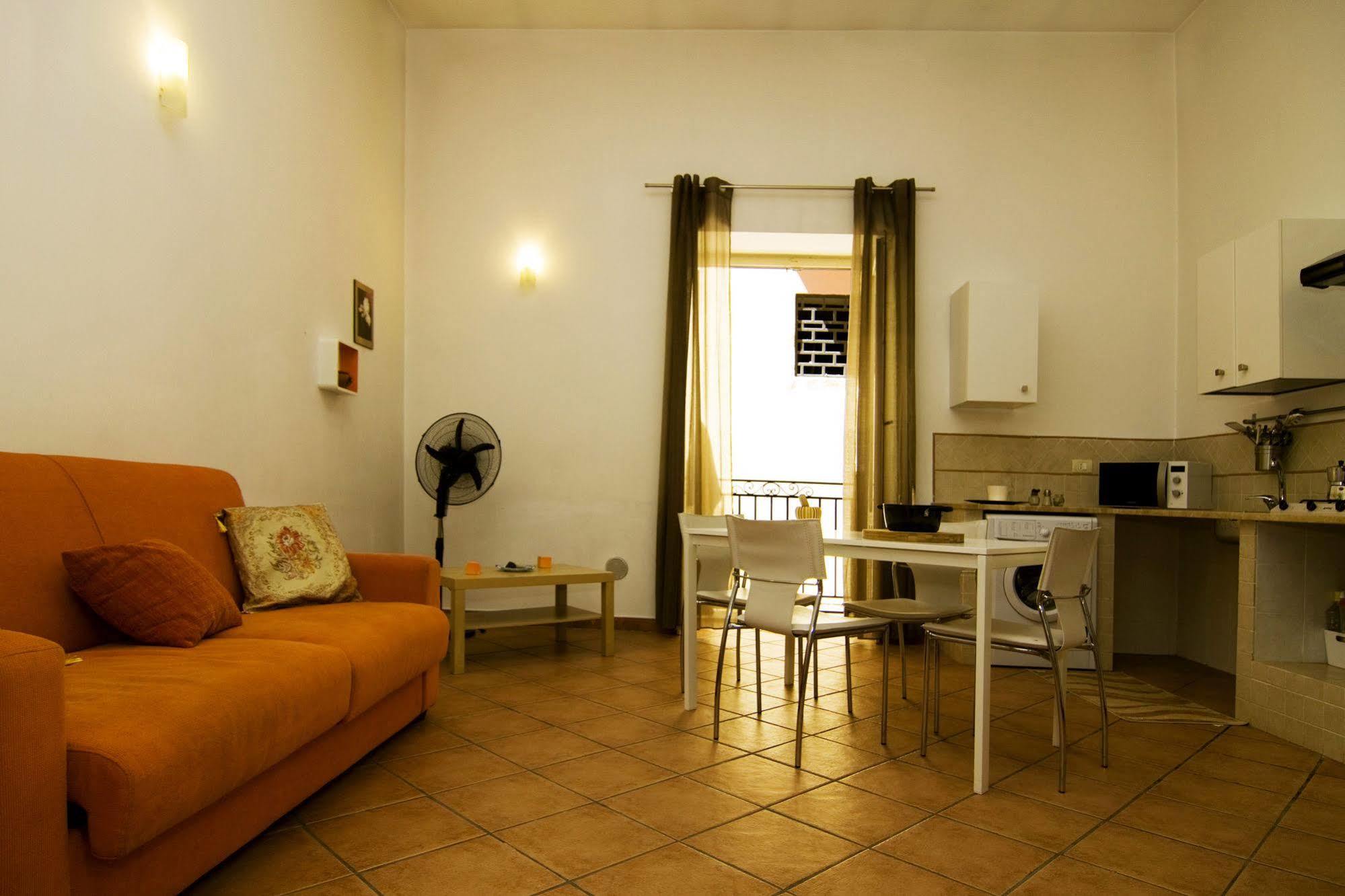 Casa Bellini Apartment Palermo Bagian luar foto