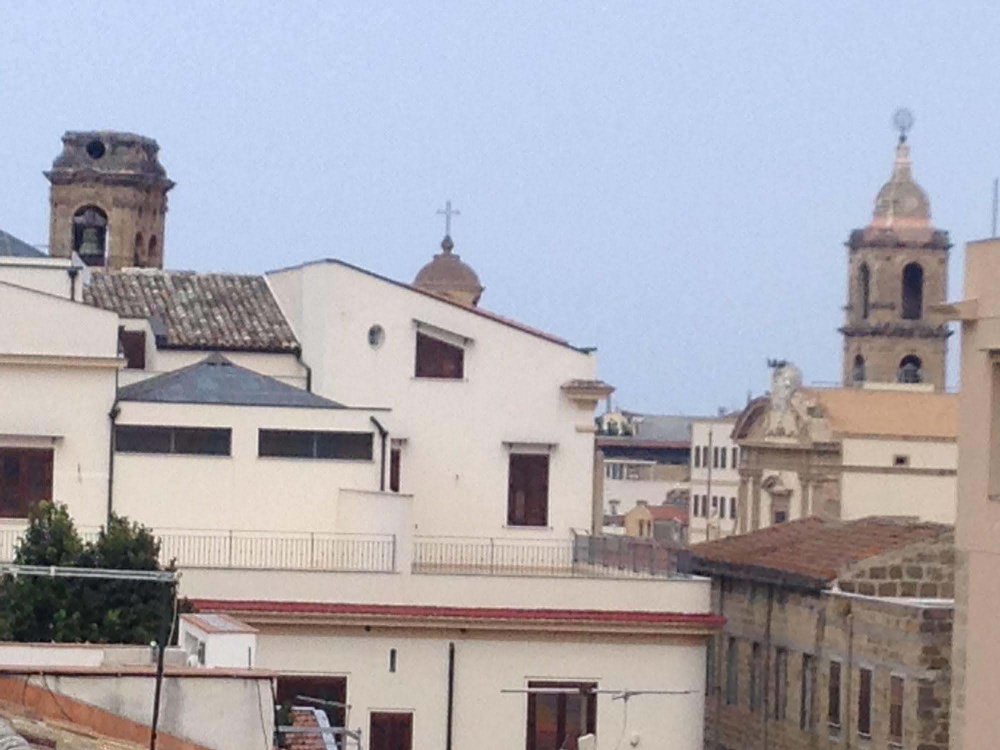 Casa Bellini Apartment Palermo Bagian luar foto